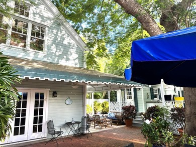Charming Single family home with multiple guest cottages in - photo 49