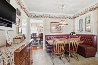 Step into a piece of Clinton's history at 607 S. Charles G - photo 18