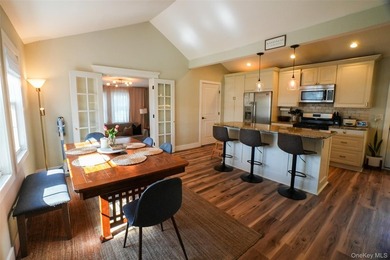 Beautifully maintained expanded ranch situated on nearly an acre - photo 2