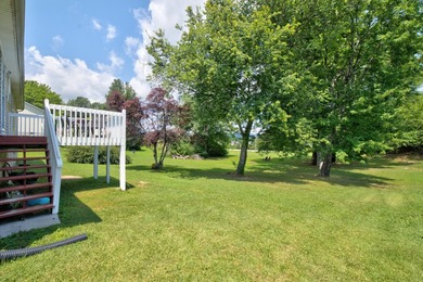 ONE LEVEL HOME ON HALF ACRE LEVEL LOT WITH PRETTY VIEW OF - photo 24