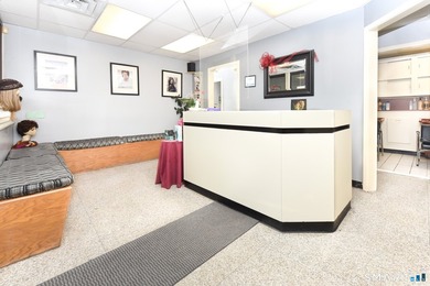 This property is situated in the food corridor with every iconic - photo 6