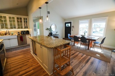 Beautifully maintained expanded ranch situated on nearly an acre - photo 8