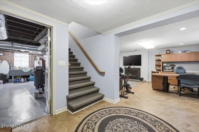 Step into a piece of Clinton's history at 607 S. Charles G - photo 34