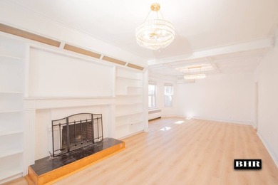 Manhattan Beach - Fully Detached Single-Family Home. Welcome to - photo 1