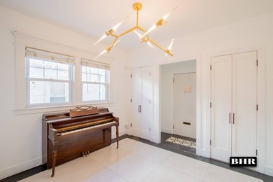Manhattan Beach - Fully Detached Single-Family Home. Welcome to - photo 7