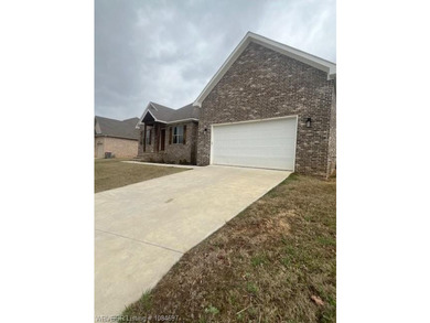 Price Reduced! Beautiful, newly constructed ranch style home - photo 4