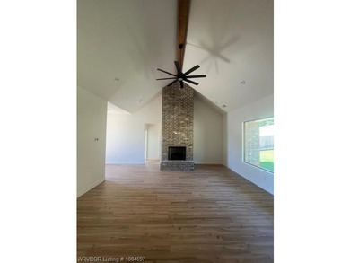 Price Reduced! Beautiful, newly constructed ranch style home - photo 9
