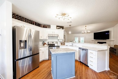Located in Crystal Creek, this well-maintained 3-bedroom, 2-bath - photo 6