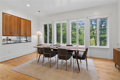 Welcome to your dream retreat, a captivating 3-bedroom - photo 11