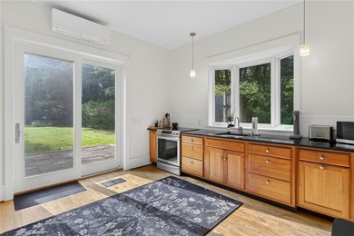 Welcome to your dream retreat, a captivating 3-bedroom - photo 16
