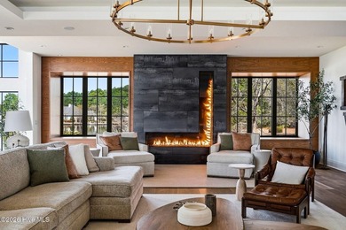 Just minutes from Pinehurst's world-renowned golf, dining, and - photo 8