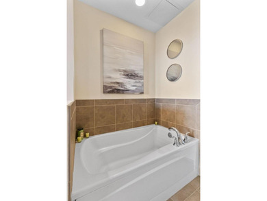 Beautiful 17th floor 2BR, 2BA Emerson floor plan available for - photo 20
