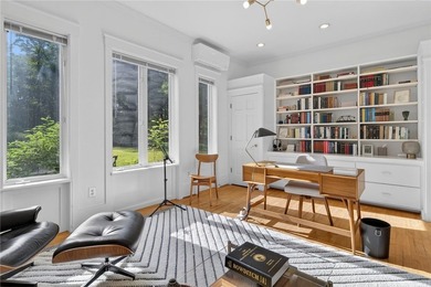 Welcome to your dream retreat, a captivating 3-bedroom - photo 22