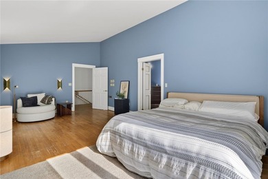 Welcome to your dream retreat, a captivating 3-bedroom - photo 27