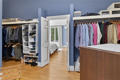 Welcome to your dream retreat, a captivating 3-bedroom - photo 29