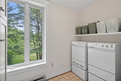 Welcome to your dream retreat, a captivating 3-bedroom - photo 36