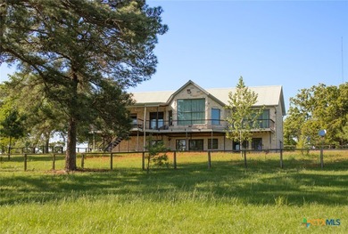 (private lake, pond, creek) Home For Sale in Red Rock Texas