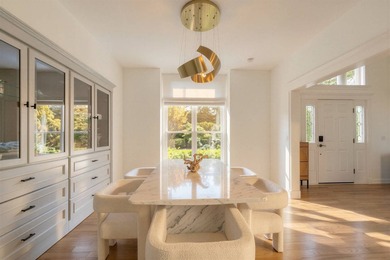 Searching for the perfect Hamptons retreat? Your search may end - photo 11