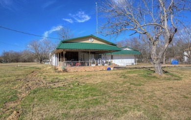 One acre -Located in peaceful Wills Point, Texas, this charming - photo 4