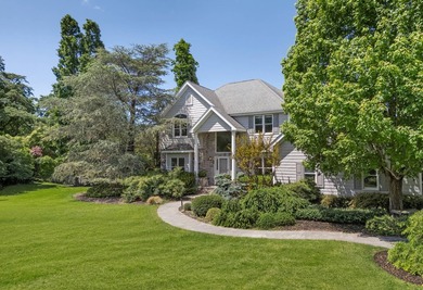 Searching for the perfect Hamptons retreat? Your search may end - photo 16