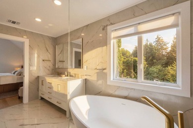 Searching for the perfect Hamptons retreat? Your search may end - photo 21