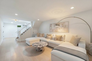 Searching for the perfect Hamptons retreat? Your search may end - photo 25
