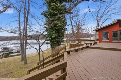 Rare opportunity to own a flat, step-free lakefront lot in the - photo 6