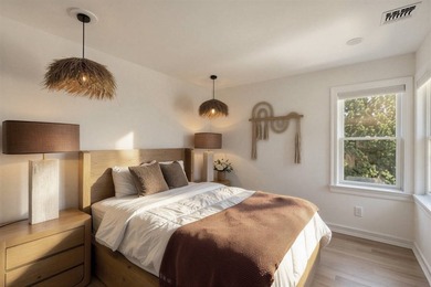 Searching for the perfect Hamptons retreat? Your search may end - photo 27