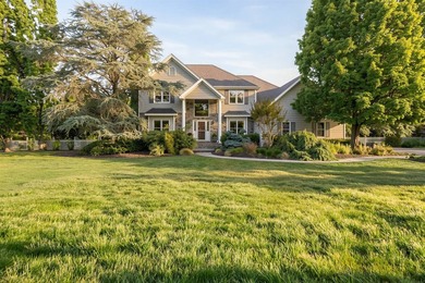 Searching for the perfect Hamptons retreat? Your search may end - photo 36