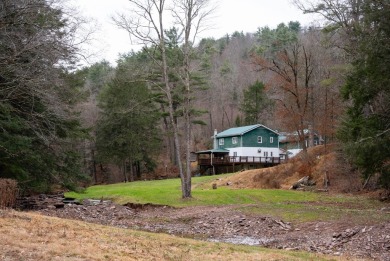 (private lake, pond, creek) Home For Sale in Trout Run Pennsylvania