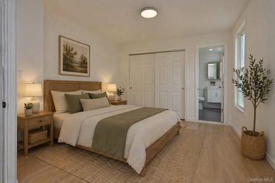 Turnkey comfort, modern conveniences, and low-maintenance living - photo 6