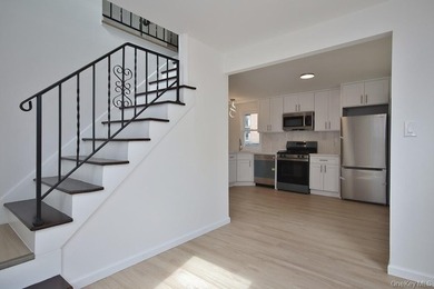 Turnkey comfort, modern conveniences, and low-maintenance living - photo 9