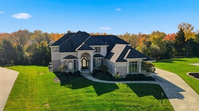 Enjoy exceptional flexibility & space in this thoughtfully - photo 1