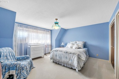 Set within the scenic Mohawk River Valley, this exceptional - photo 17