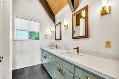 Set within the scenic Mohawk River Valley, this exceptional - photo 18