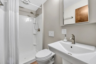 Set within the scenic Mohawk River Valley, this exceptional - photo 24