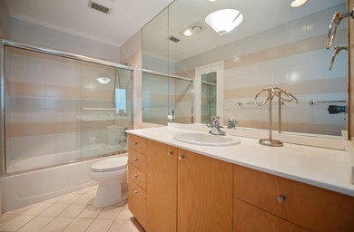 RARELY AVAILABLE IN BONAVENTURE LAKES! This exceptional - photo 40