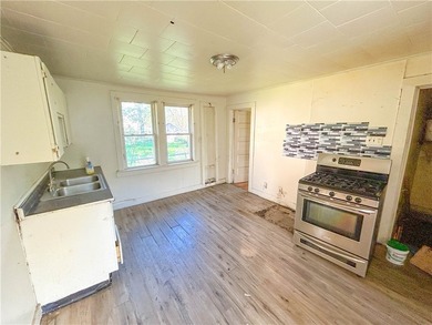 Don't miss this opportunity in a location with a ton of upside - photo 6