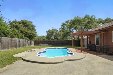 Welcome to your coastal retreat! This 3-bedroom, 2-bath beach - photo 24
