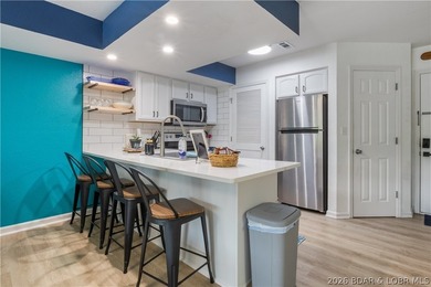 Completely renovated and move-in ready, this beautiful 2 bed, 2 - photo 1