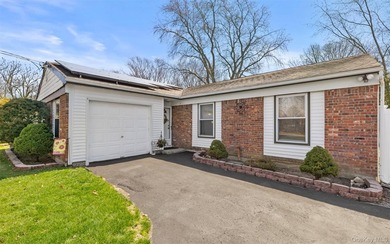 Welcome to this charming and well-maintained 4 bedroom ranch - photo 3