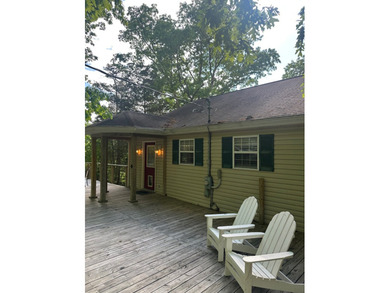 Check out this gorgeous lake front home on beautiful lake Malone - photo 4