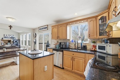 Welcome home to this beautiful 4-bedroom, 3 full bath retreat - photo 7