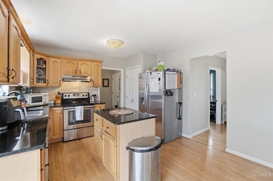 Welcome home to this beautiful 4-bedroom, 3 full bath retreat - photo 8