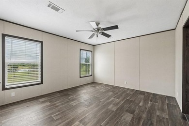 Charming mobile home on just under 4 acres with beautiful - photo 16