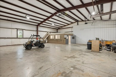 Fly Home to Your Private Hangar on Runway 0TX1 - Taxi straight - photo 34