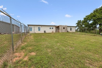 Charming mobile home on just under 4 acres with beautiful - photo 42