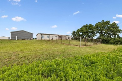 Charming mobile home on just under 4 acres with beautiful - photo 43