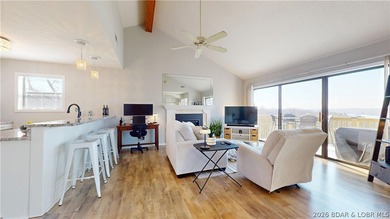 LAKE OF THE OZARKS - Panoramic Main Channel Views - Top-Floor - photo 3