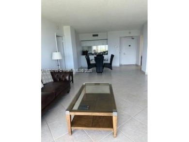 BEAUTIFULLY REMODELED 2 BEDROOM, 2 BATHROOM UNIT IN DESIRABLE